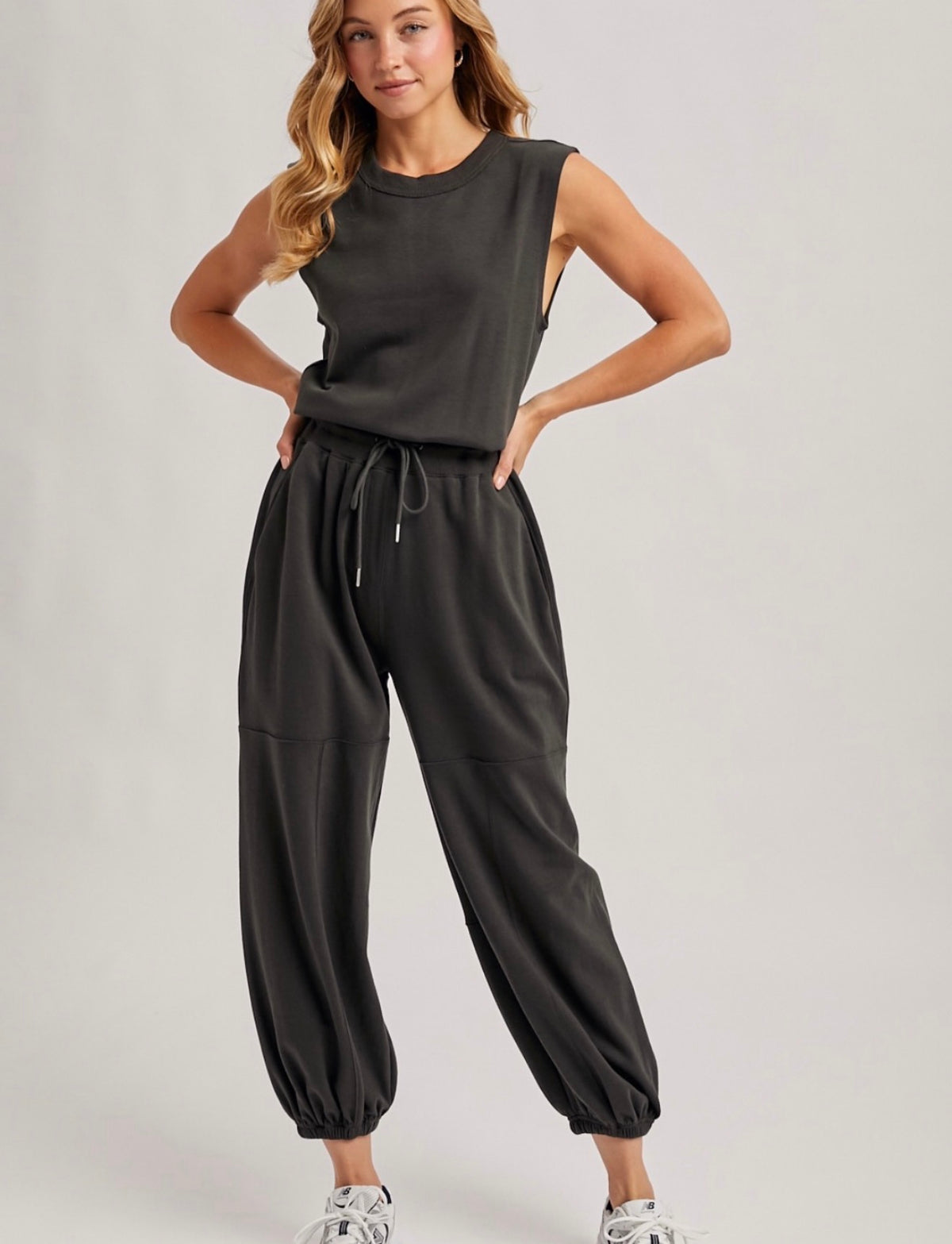 Drawstring waist track suit.