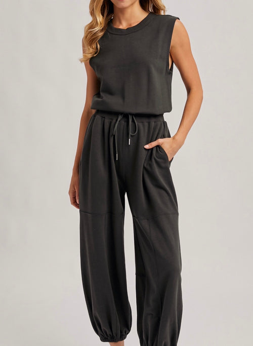 Drawstring waist track suit.